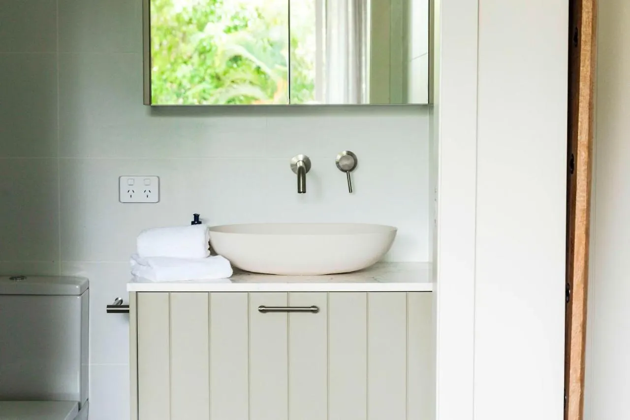 Sunbird Suite - Noosa Golden Breed Apartment
