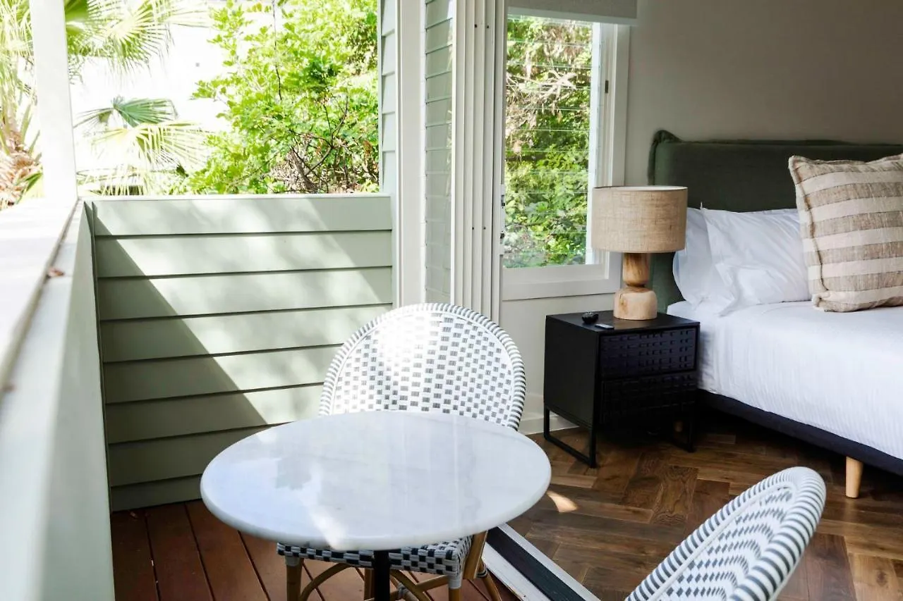 Sunbird Suite - Noosa Golden Breed Apartment